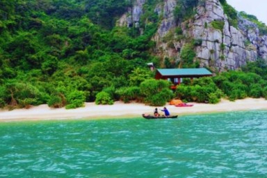 Lan Ha bay - Ao Ech - Tuan Chau Marina – Hanoi (B, Br)